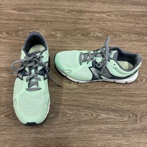 New Balance women’s 630v5 Flex Ride running shoe size 8